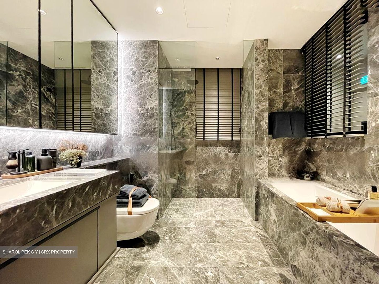 Meyer Road (D15), Condominium #458088471